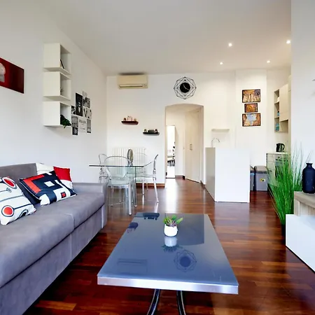 Cadorna Cityview Flat - Strategic Position In The Middle Of The Square Milan